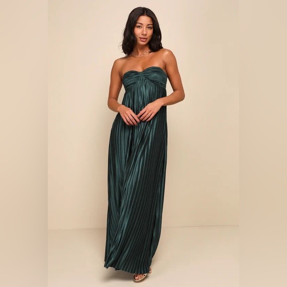Haute Dresses & Skirts - Elegant Green Strapless Maxi Dress